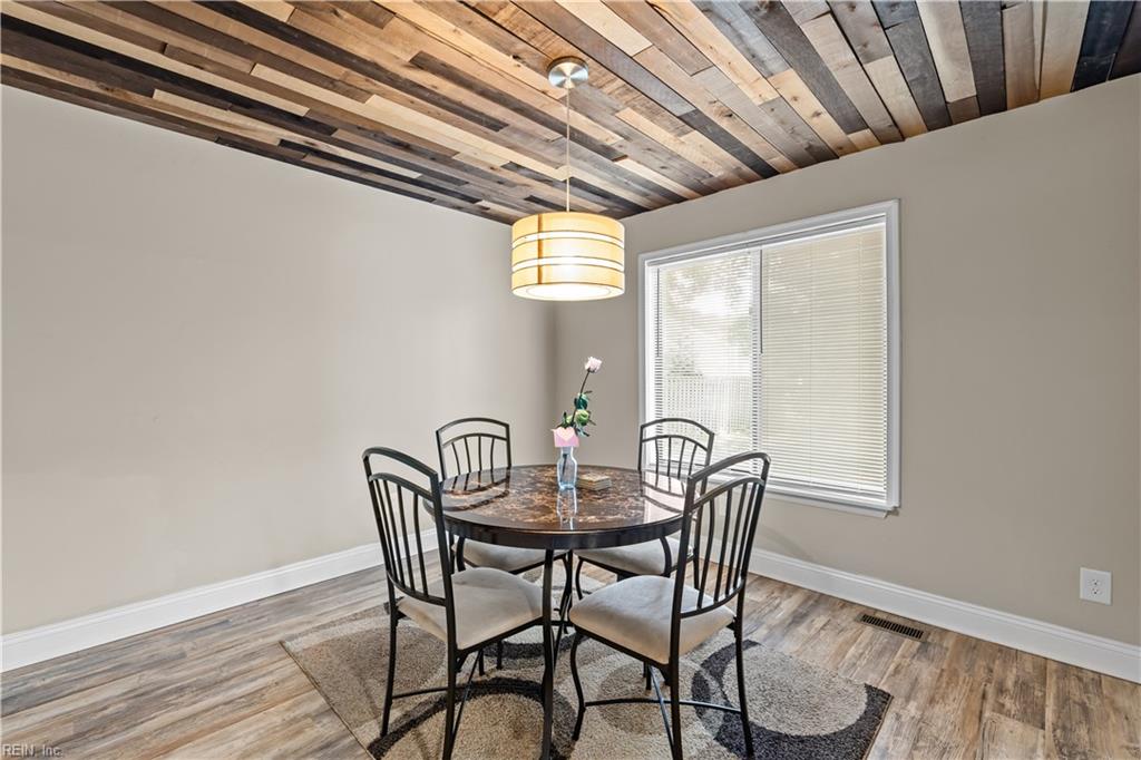 940 Jouett DR