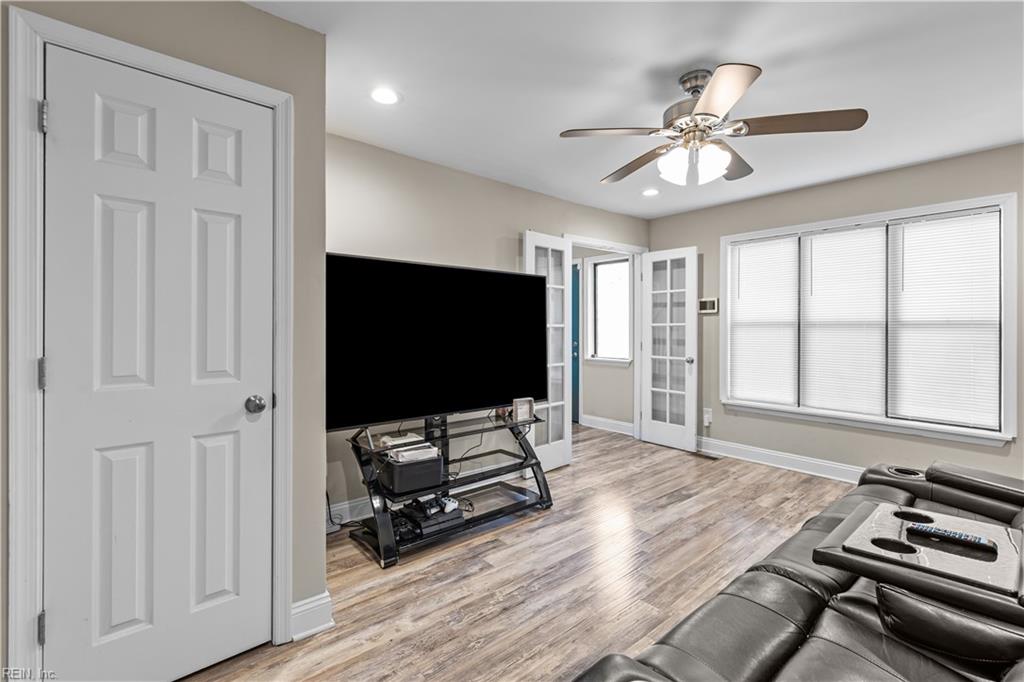 940 Jouett DR