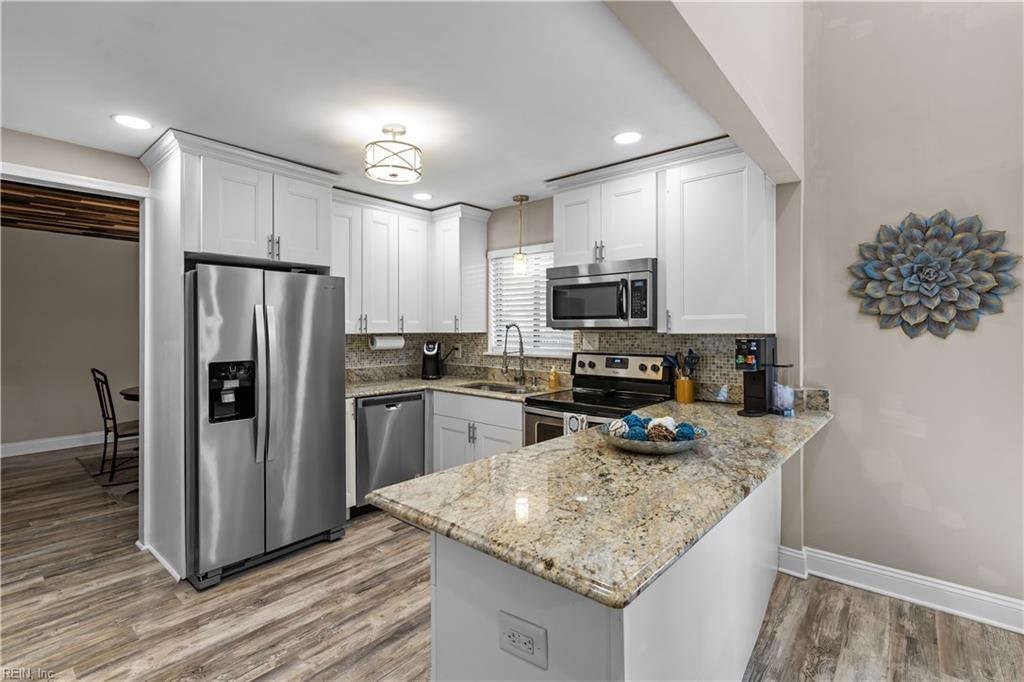 940 Jouett DR