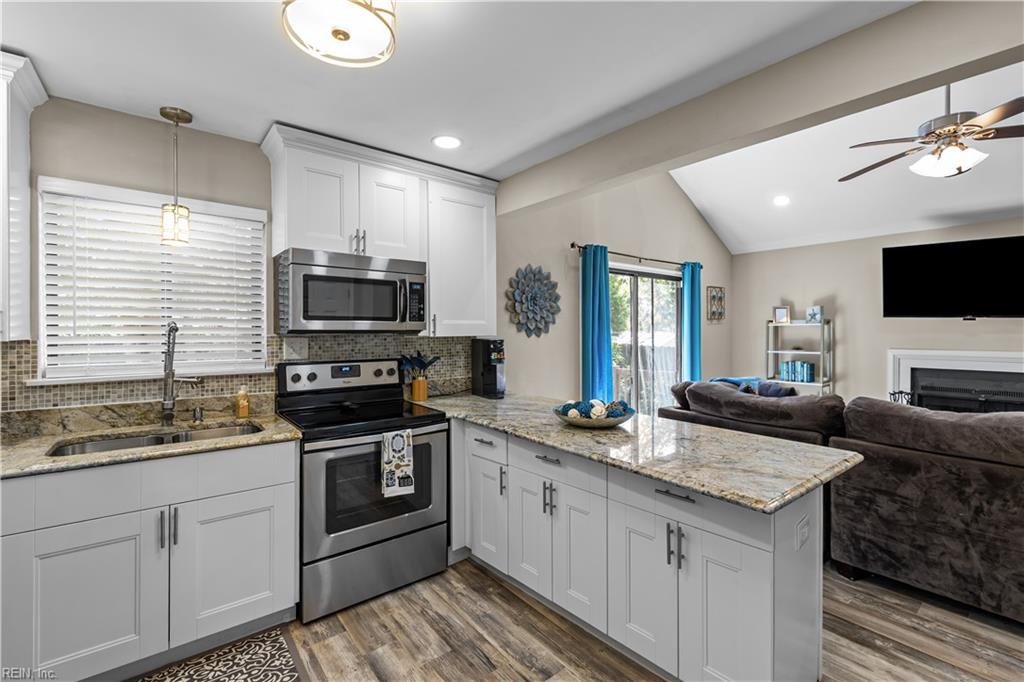 940 Jouett DR
