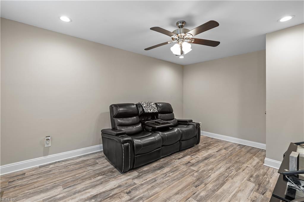 940 Jouett DR