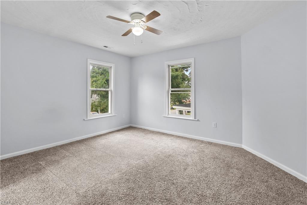 1514 Lansing AVE