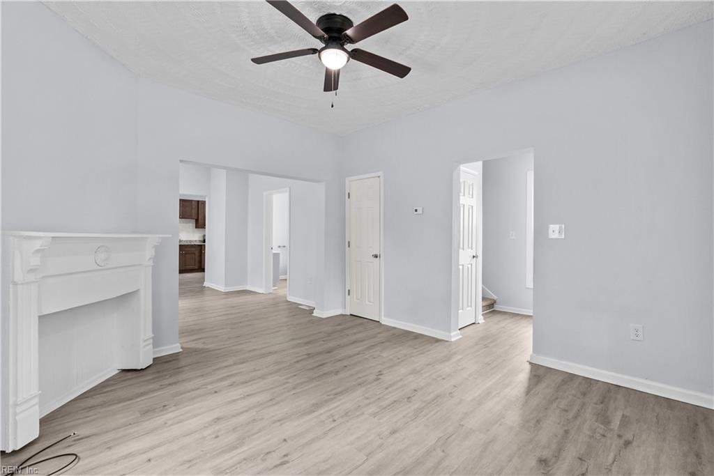 1514 Lansing AVE