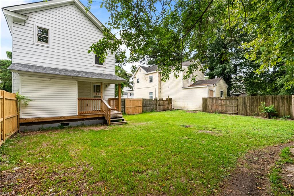 1514 Lansing AVE