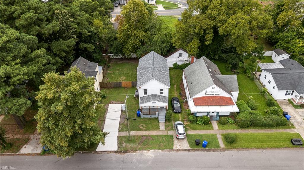1514 Lansing AVE