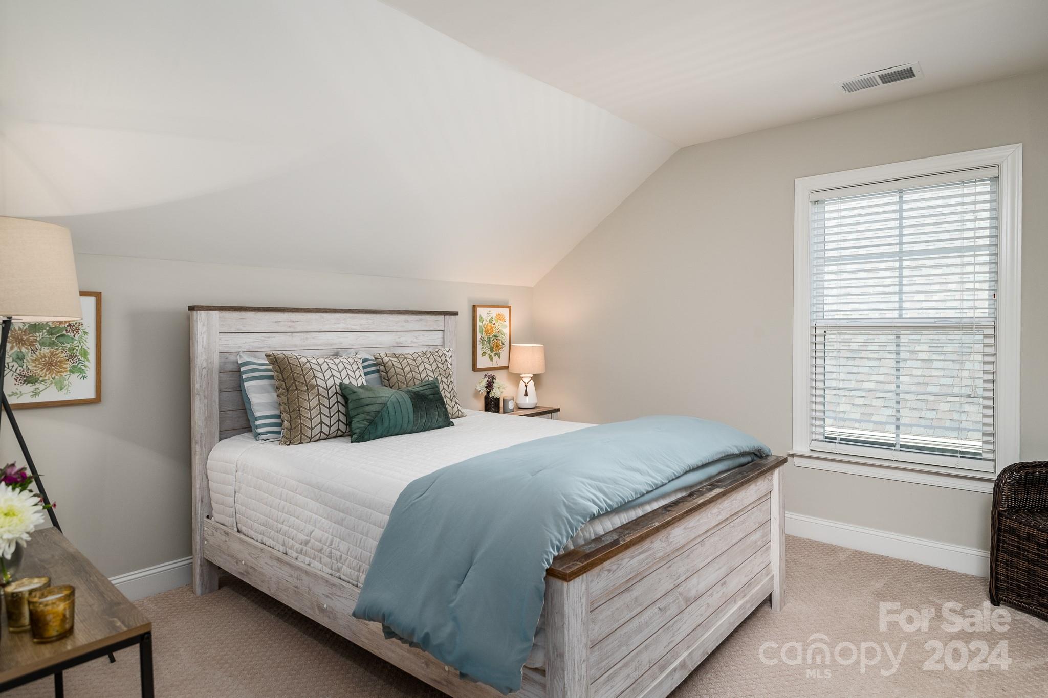 16108 Lakeside Loop Lane