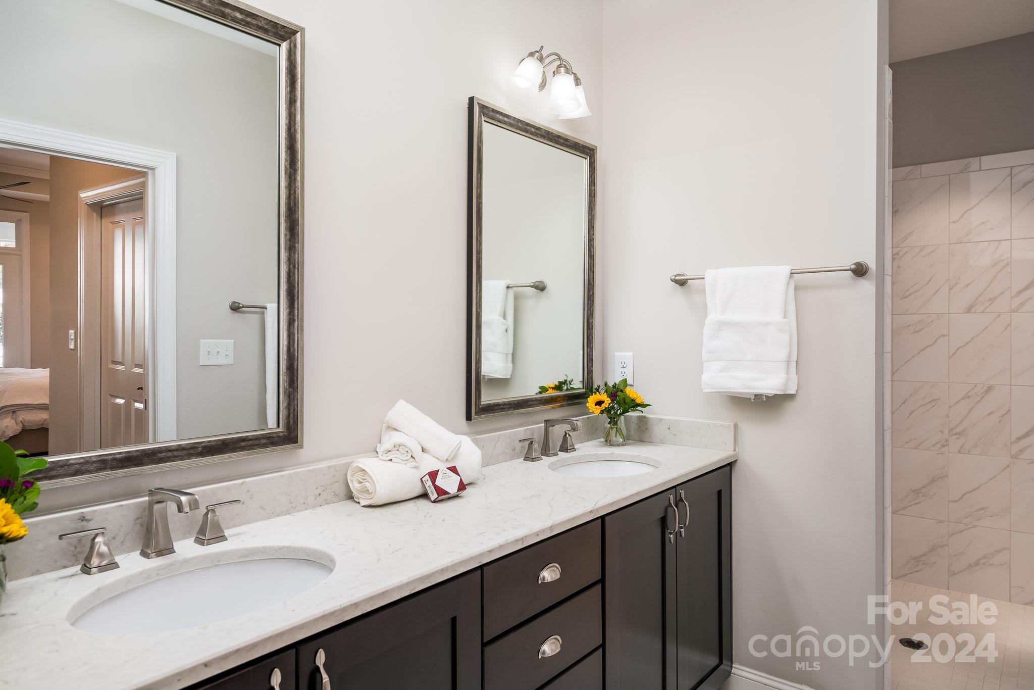 16108 Lakeside Loop Lane