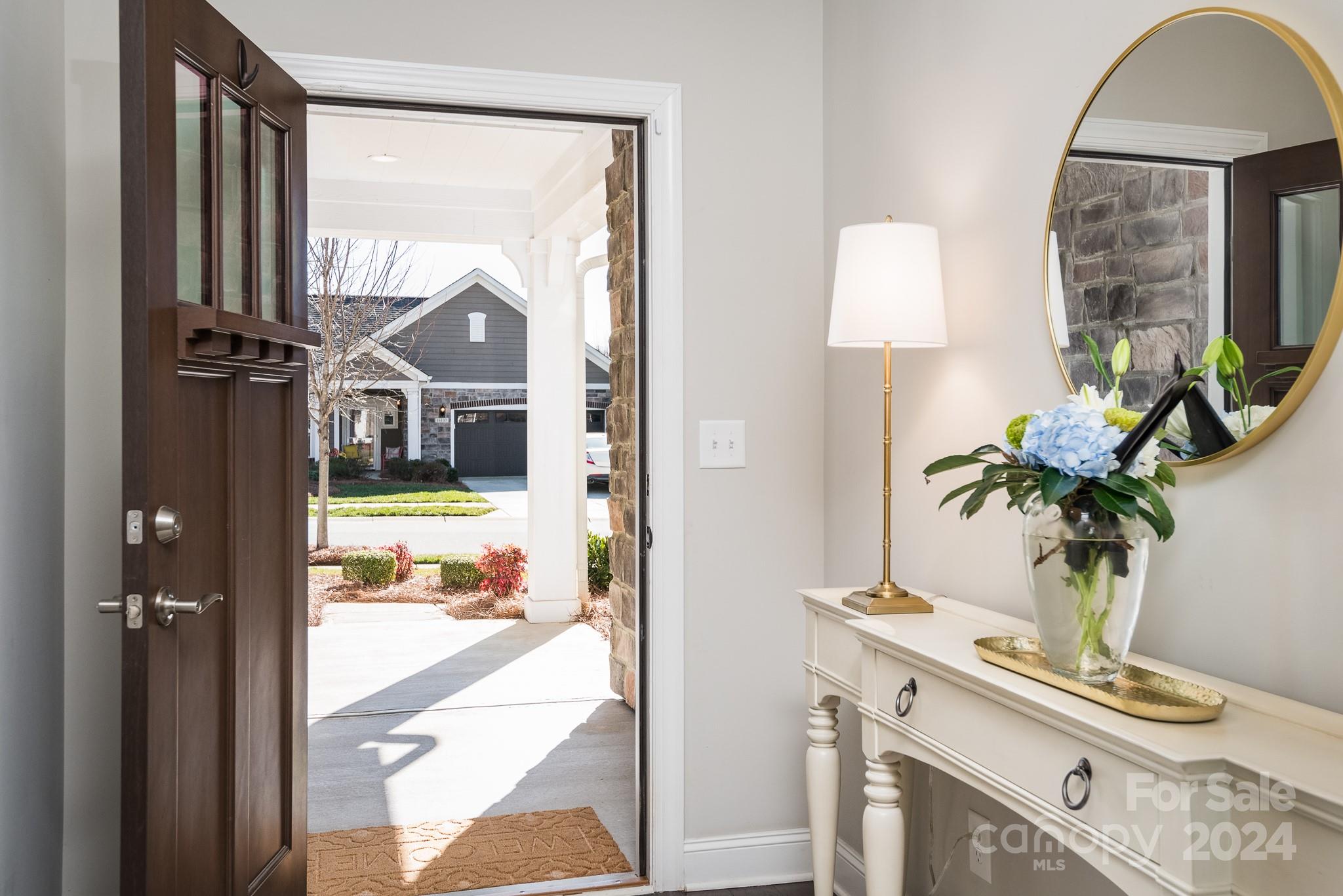 16108 Lakeside Loop Lane