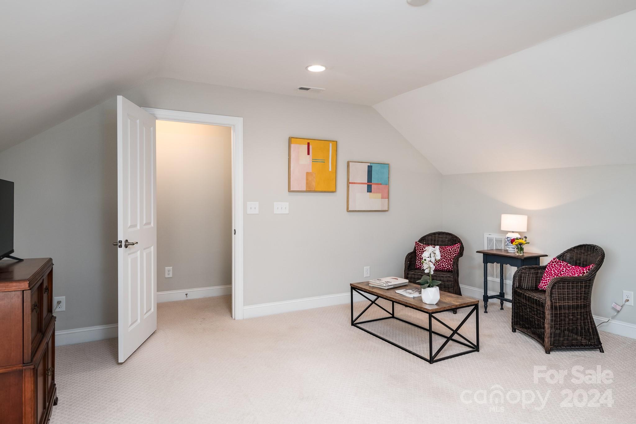 16108 Lakeside Loop Lane