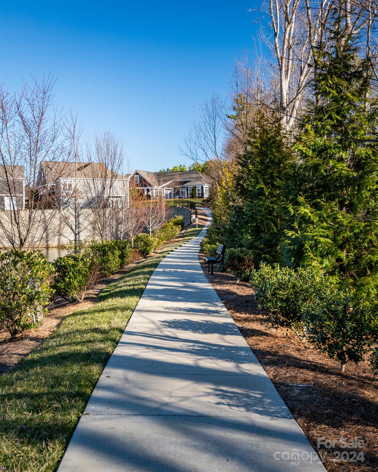 16108 Lakeside Loop Lane