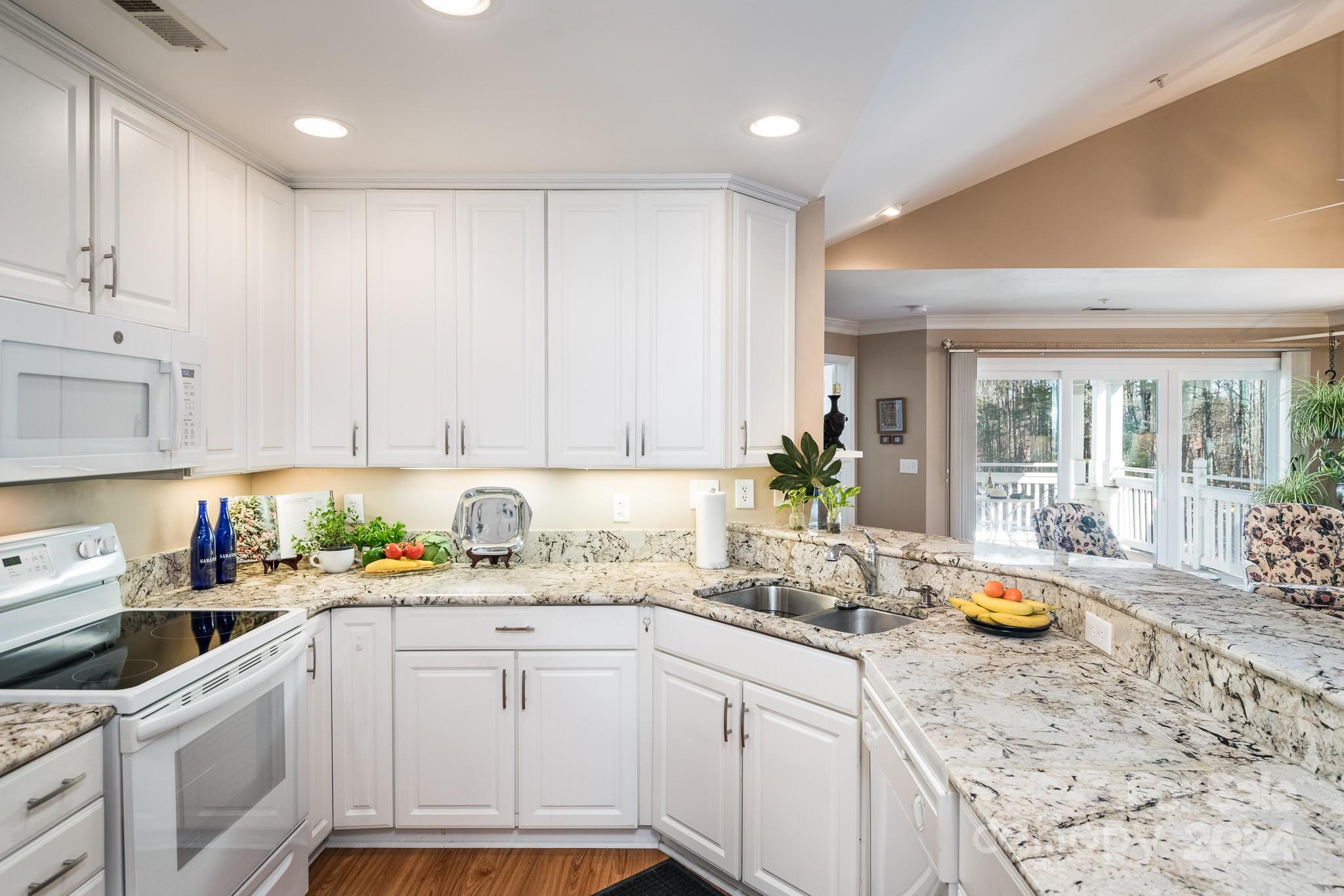 860 Jetton Street Unit: 69