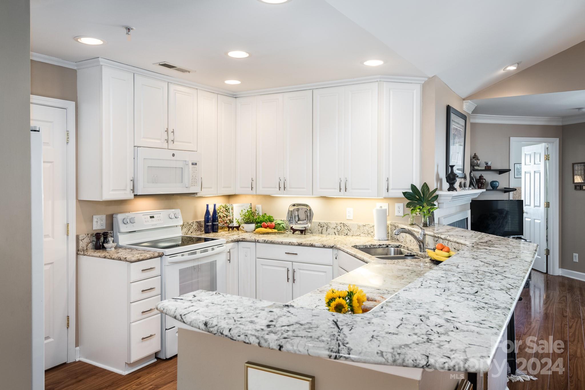 860 Jetton Street Unit: 69