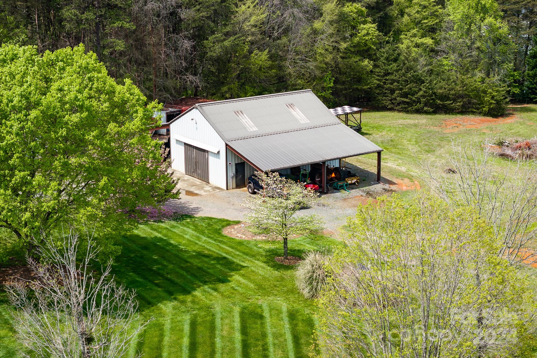 8698 Rocky River Road