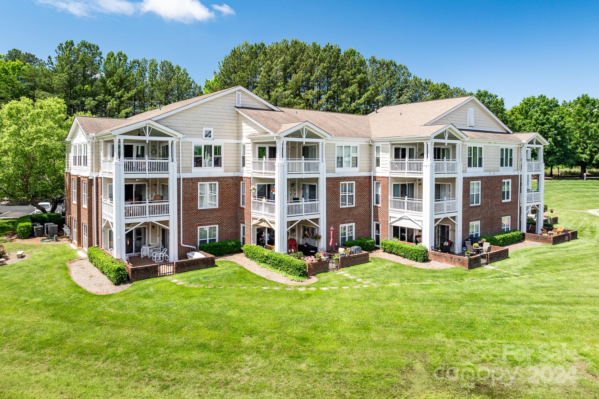 860 Jetton Street Unit: 64