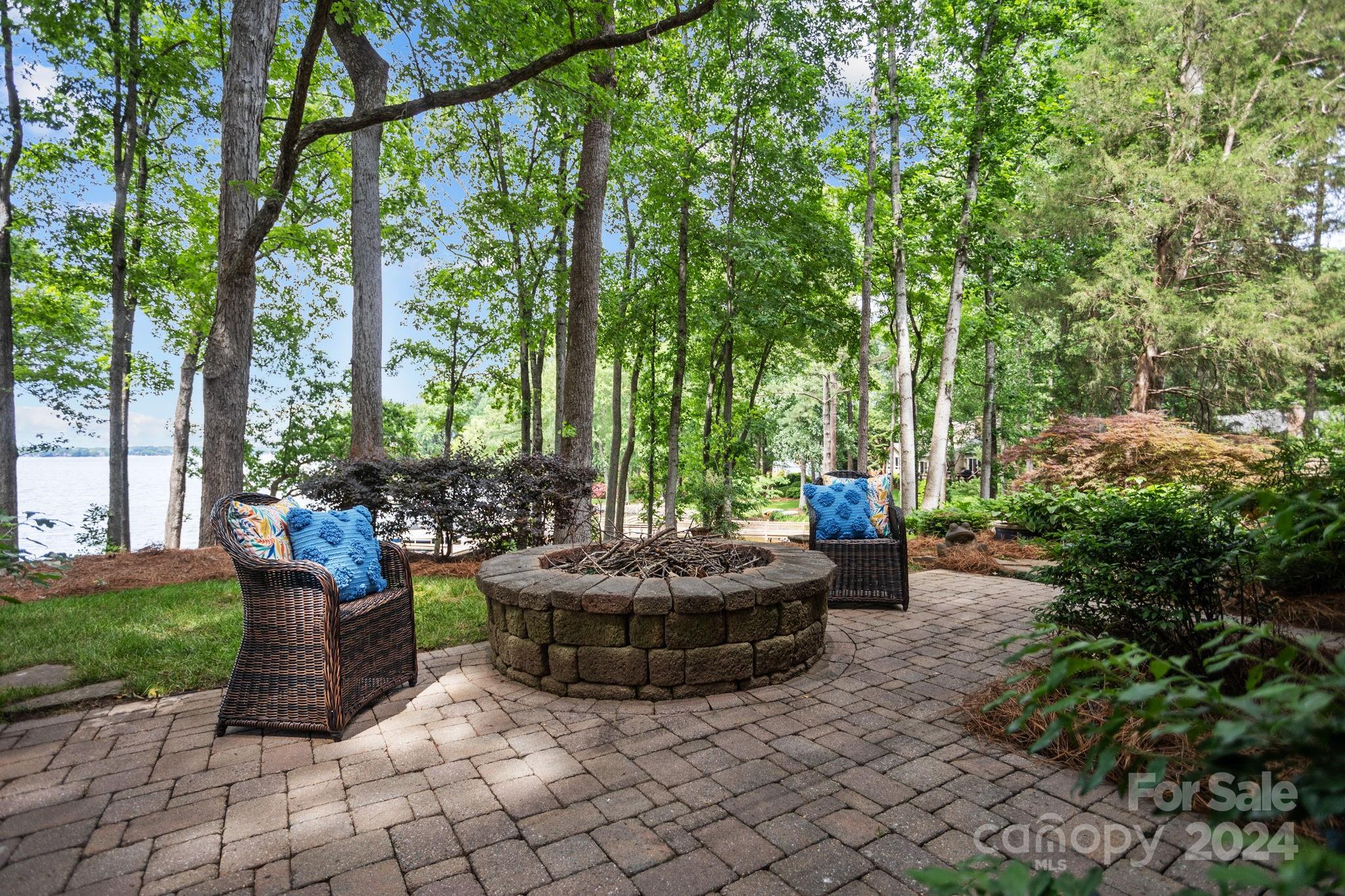 16116 North Point Road
