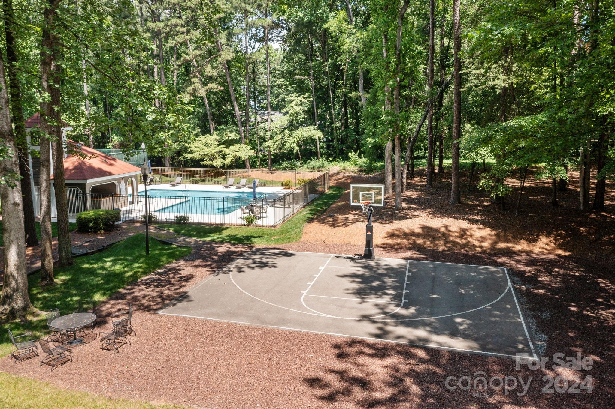 16116 North Point Road