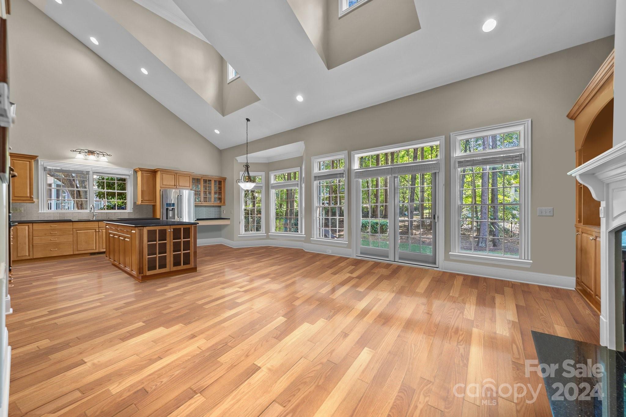 18807 Pentwater Court