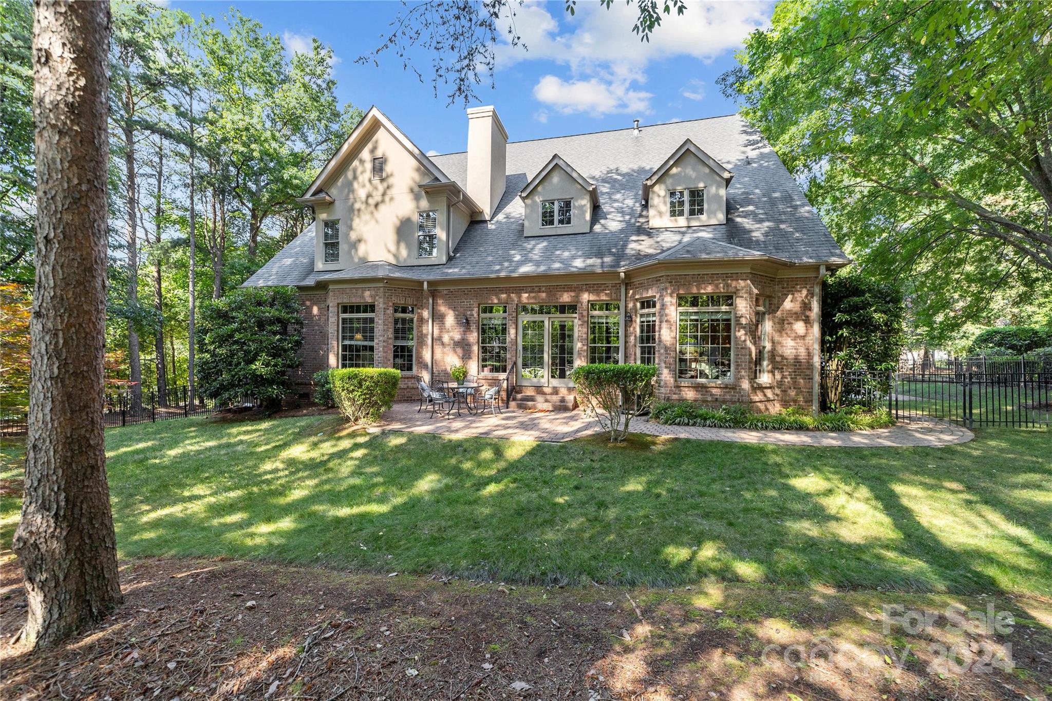18807 Pentwater Court