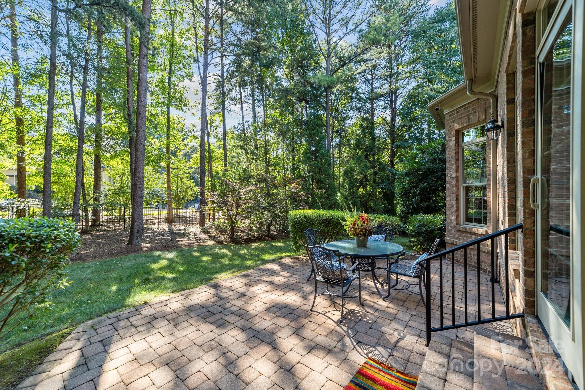 18807 Pentwater Court