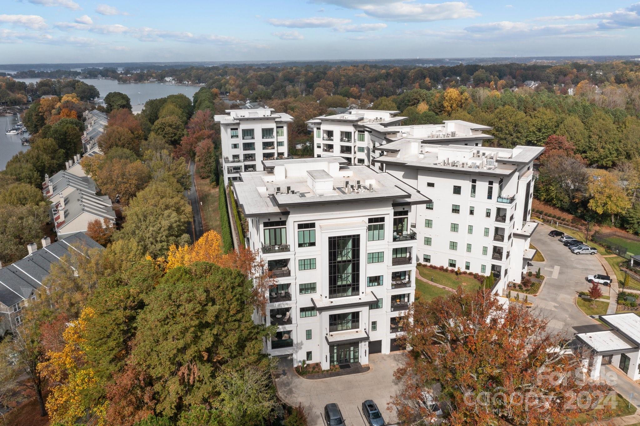 19329 Watermark Drive Unit: 142