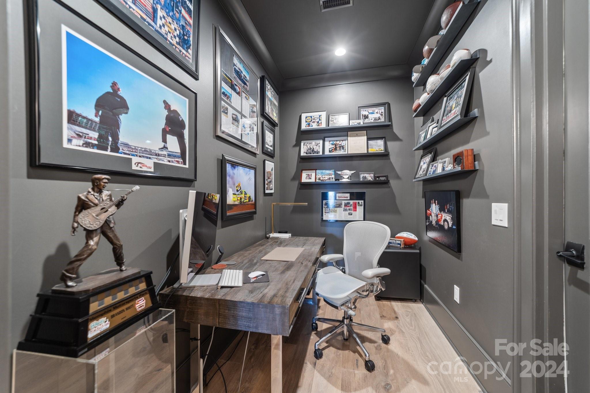 19329 Watermark Drive Unit: 142
