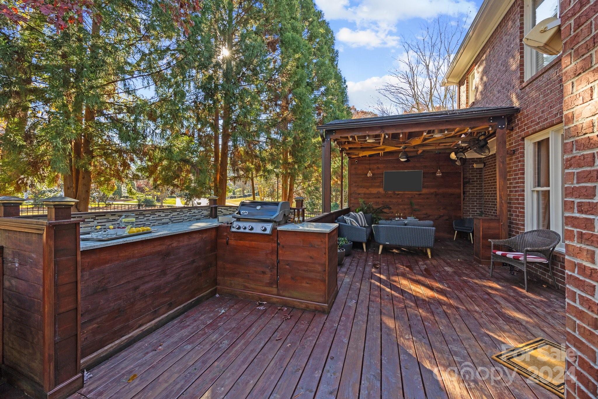 9442 Titus Lane