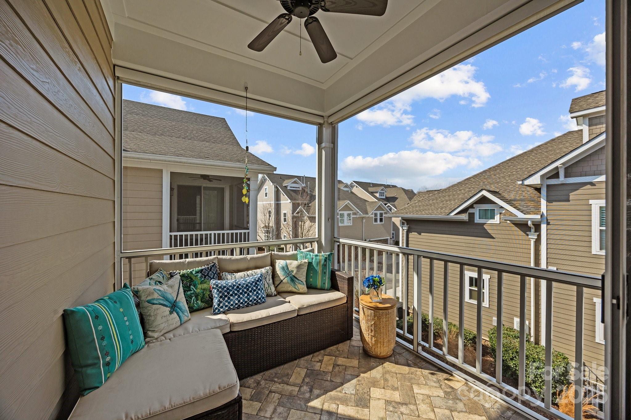 736 Amalfi Drive