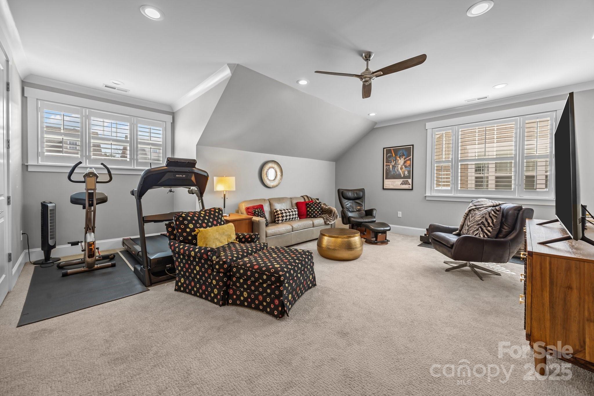736 Amalfi Drive