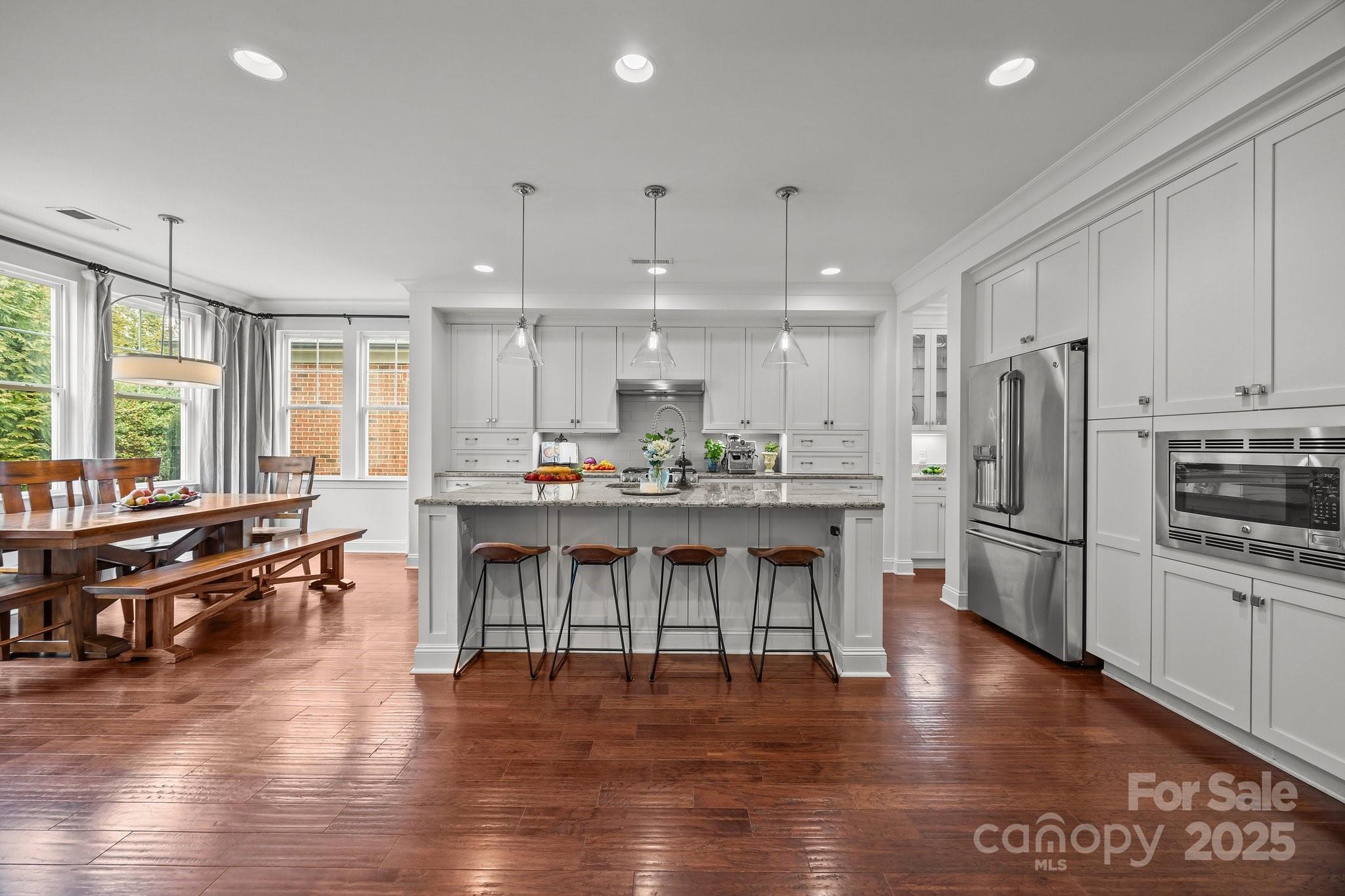 15913 Robbins Green Drive