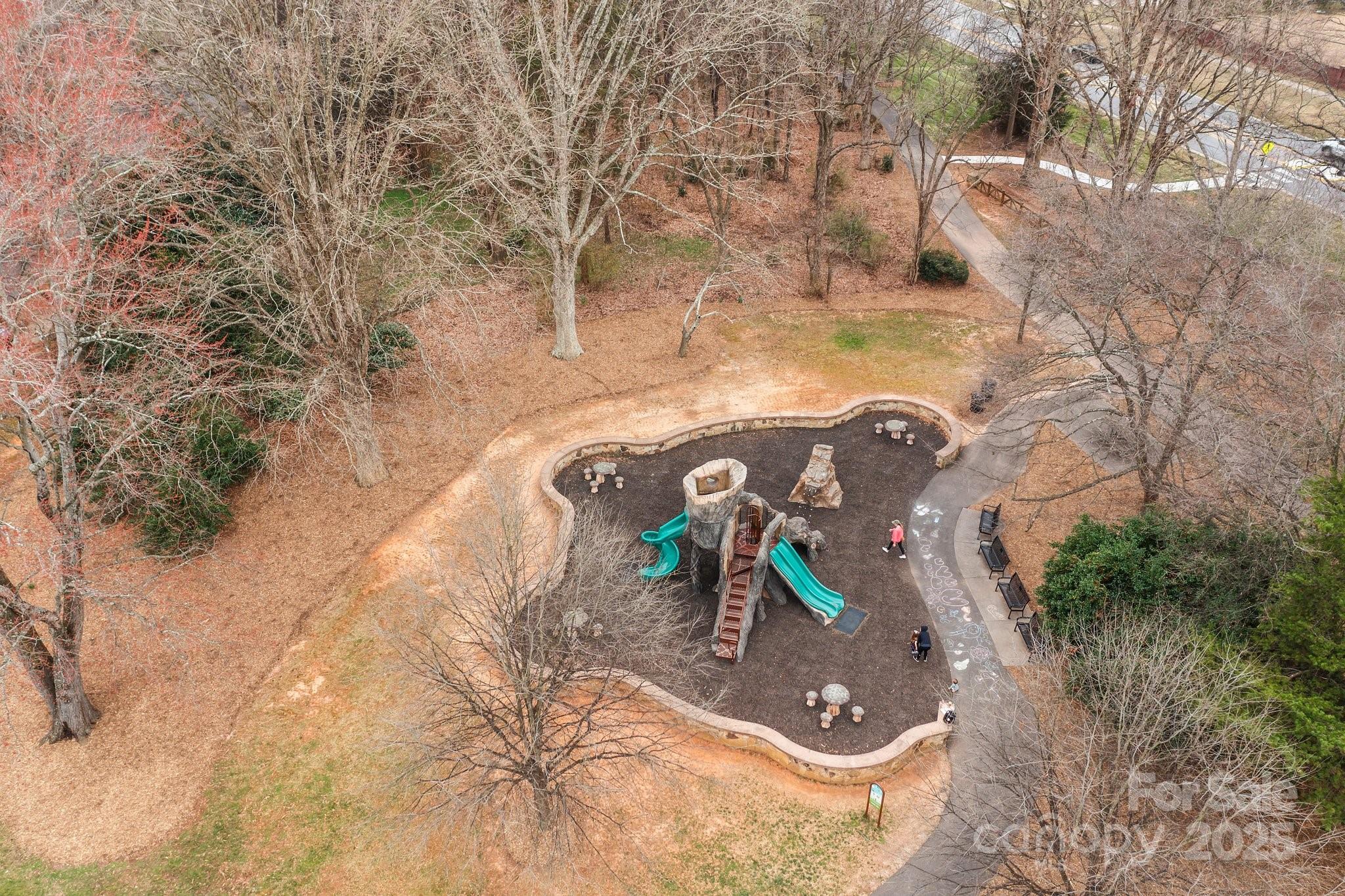 15913 Robbins Green Drive