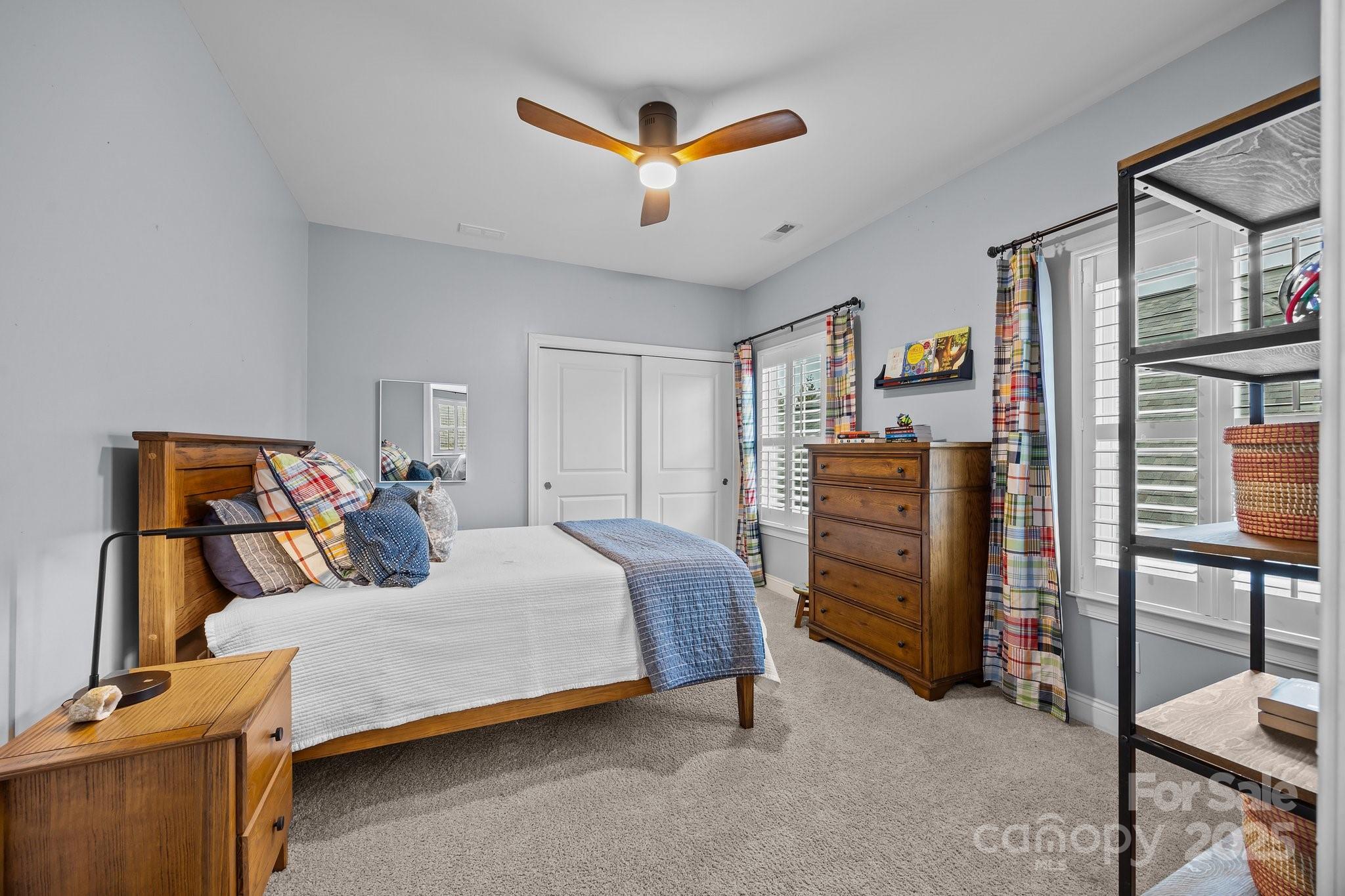 15913 Robbins Green Drive