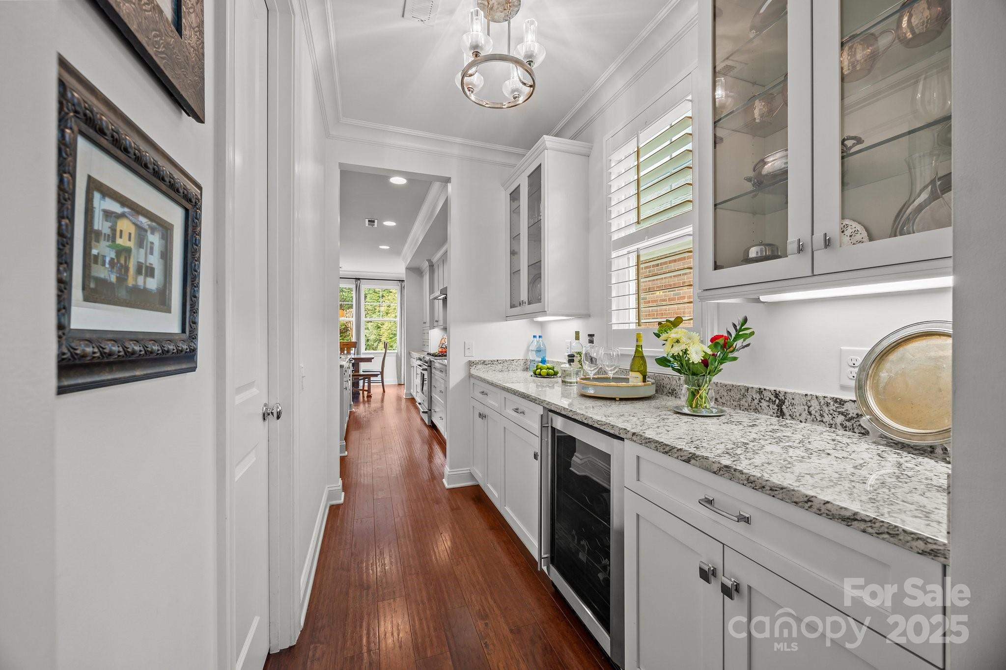 15913 Robbins Green Drive