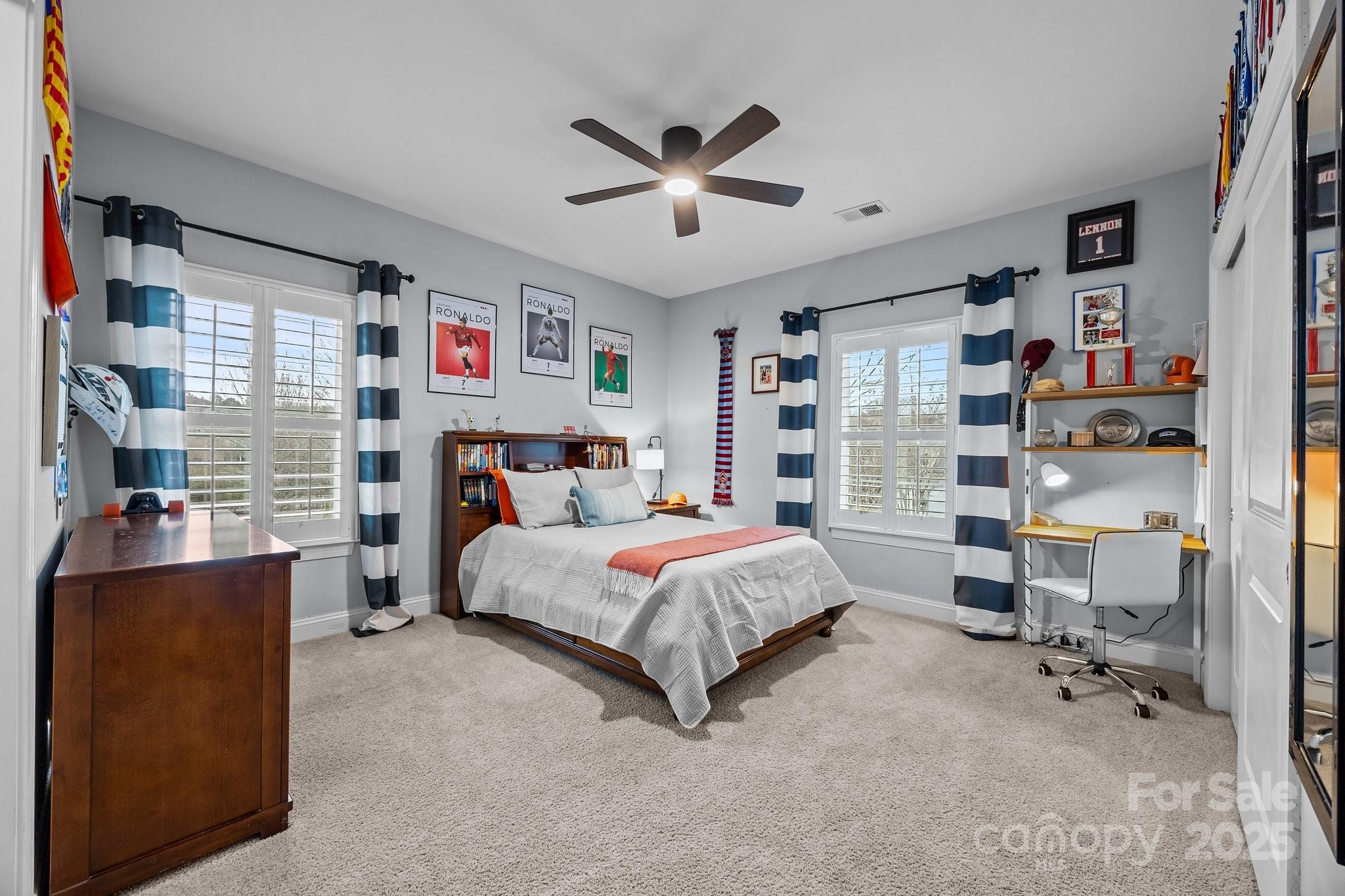 15913 Robbins Green Drive