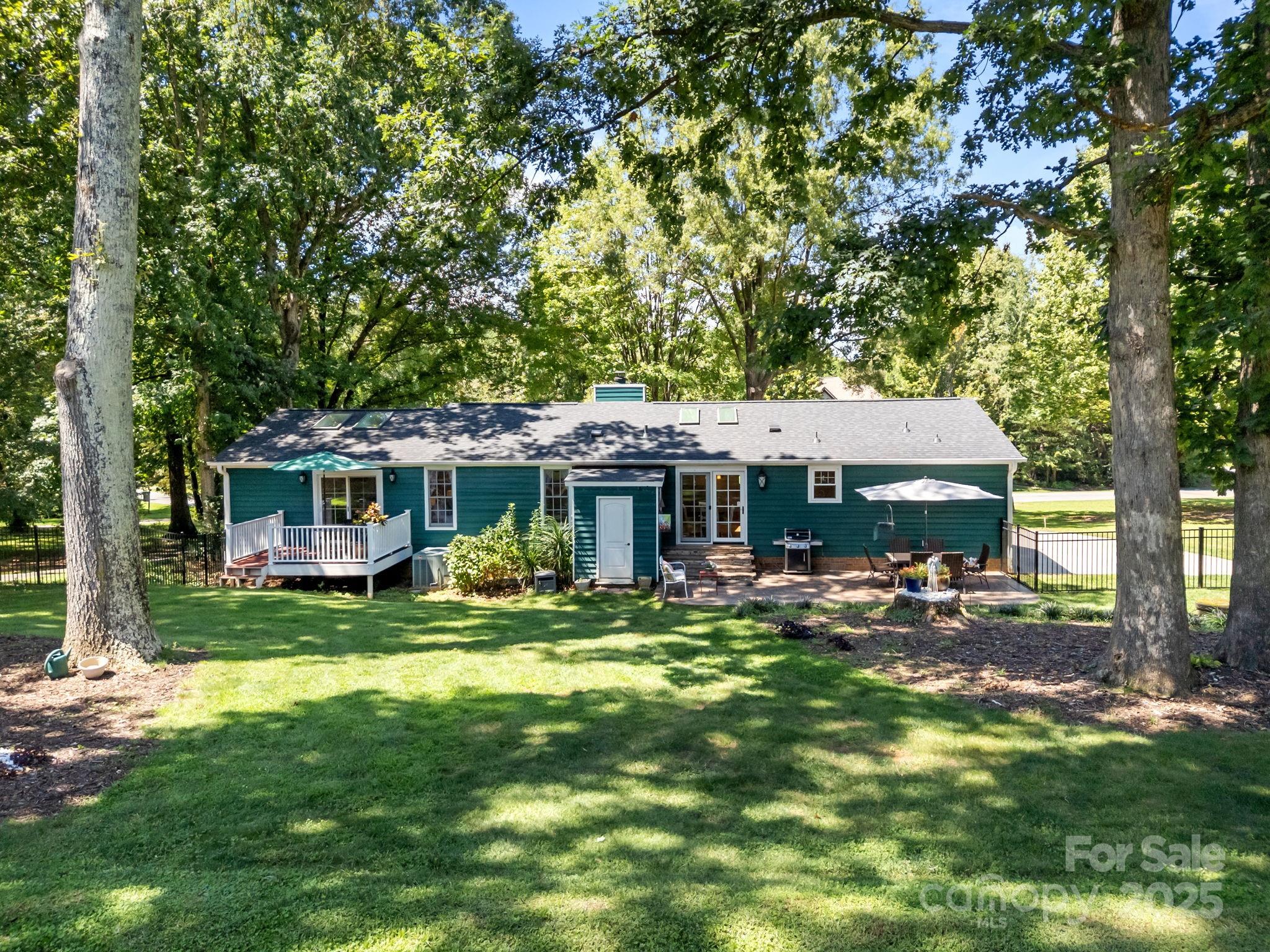 21300 Sandy Cove Road
