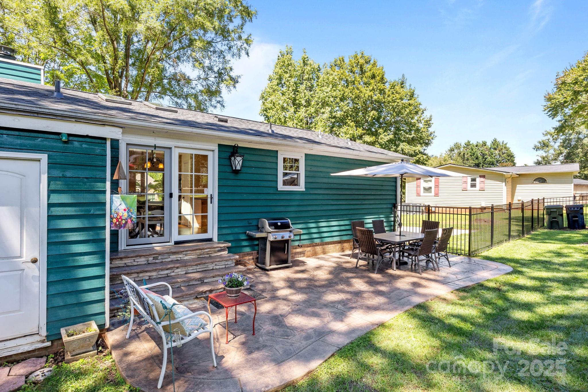 21300 Sandy Cove Road