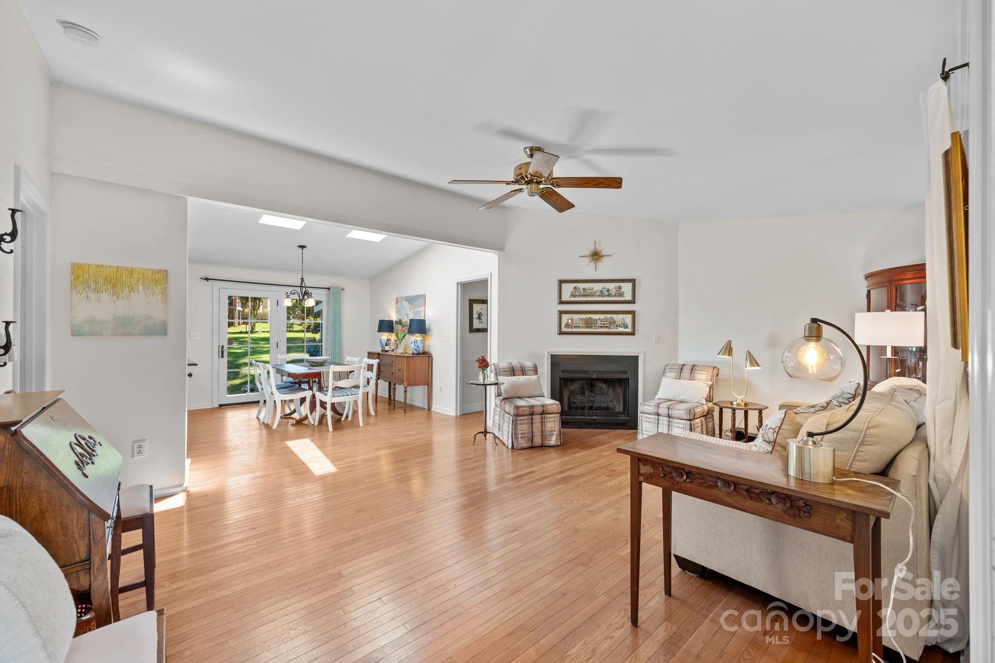 21300 Sandy Cove Road