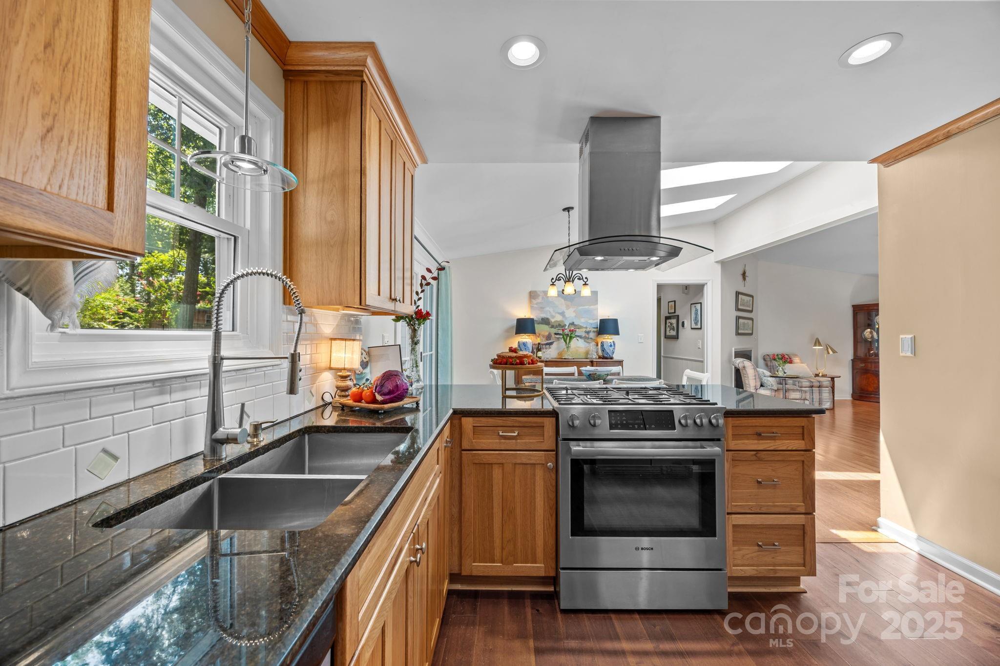 21300 Sandy Cove Road