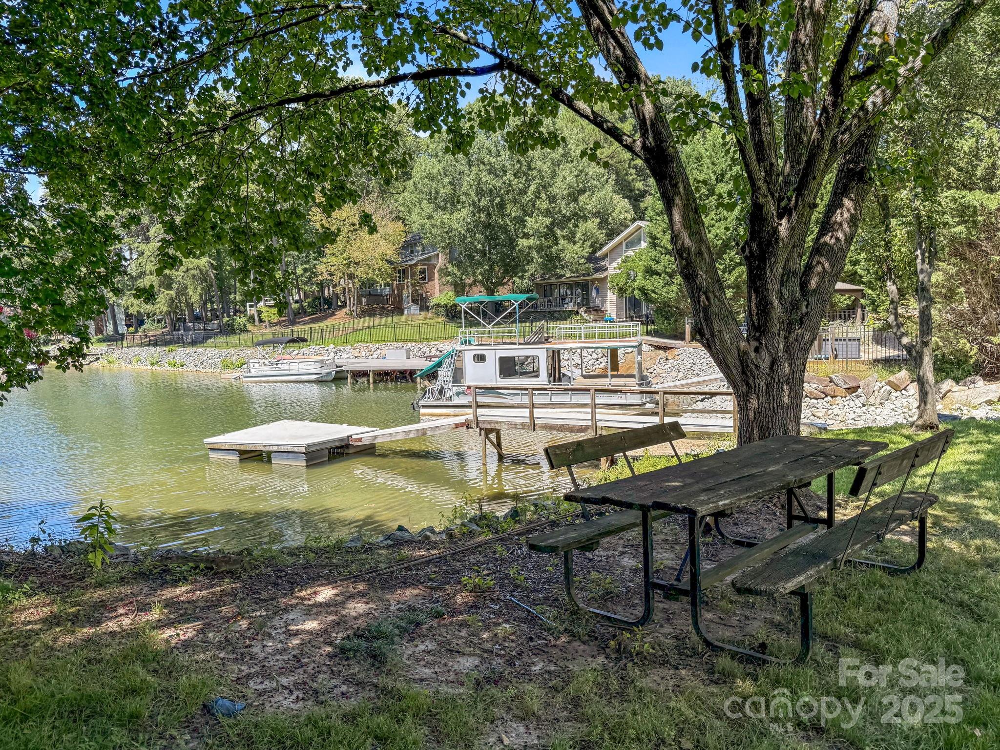 21300 Sandy Cove Road