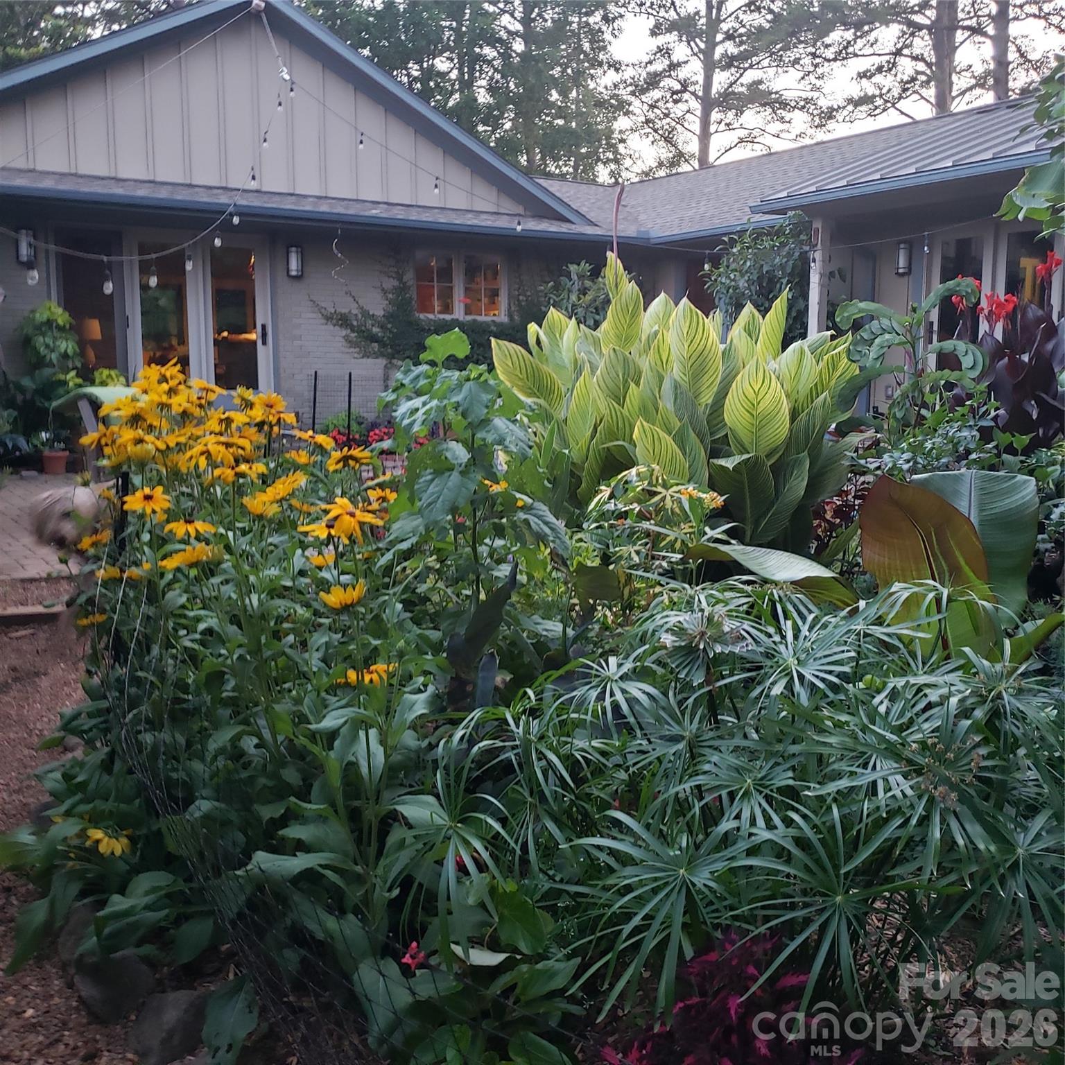 8777/8811 Hickory Ridge Road