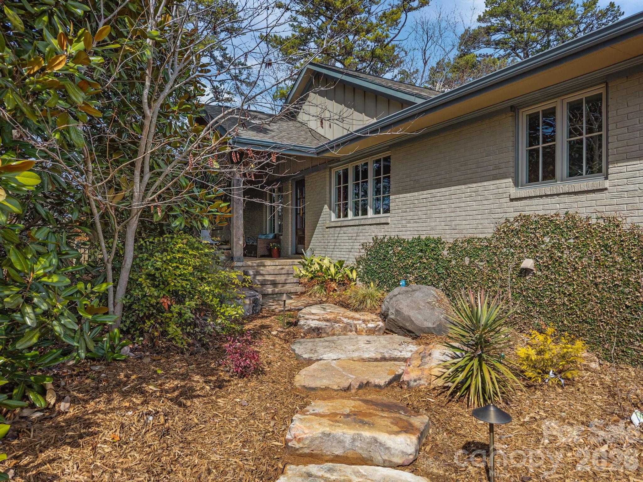 8777/8811 Hickory Ridge Road