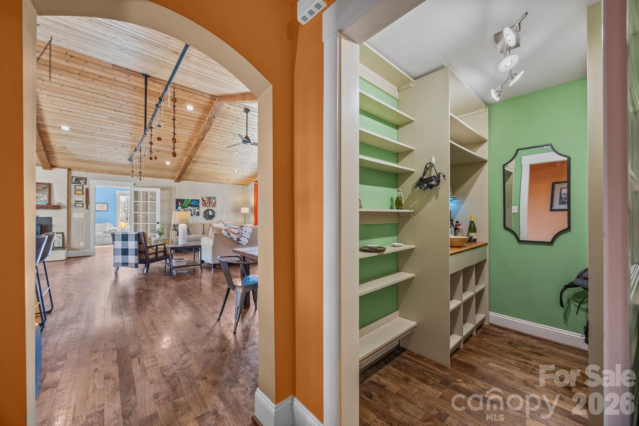 8777/8811 Hickory Ridge Road