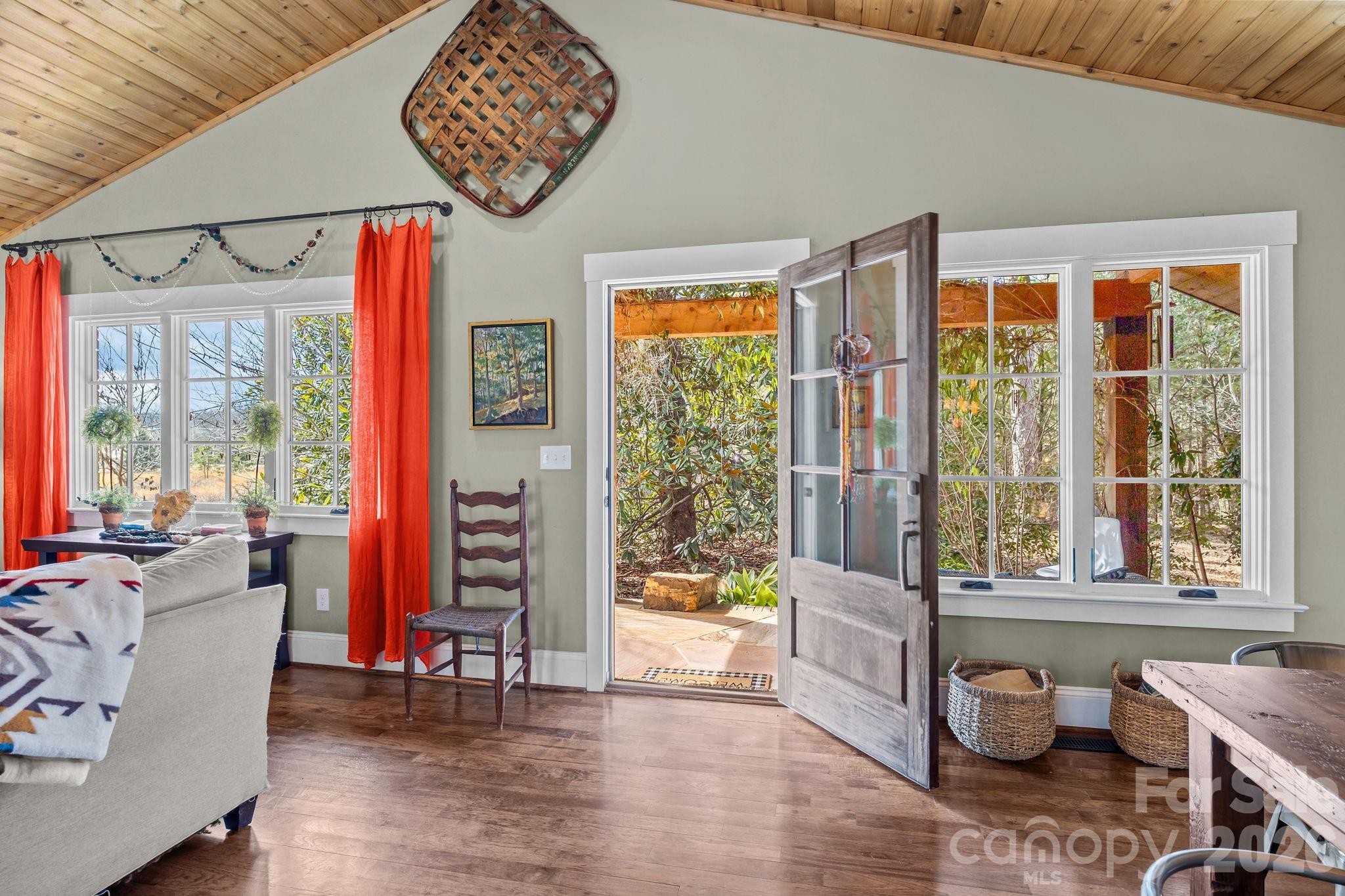 8777/8811 Hickory Ridge Road