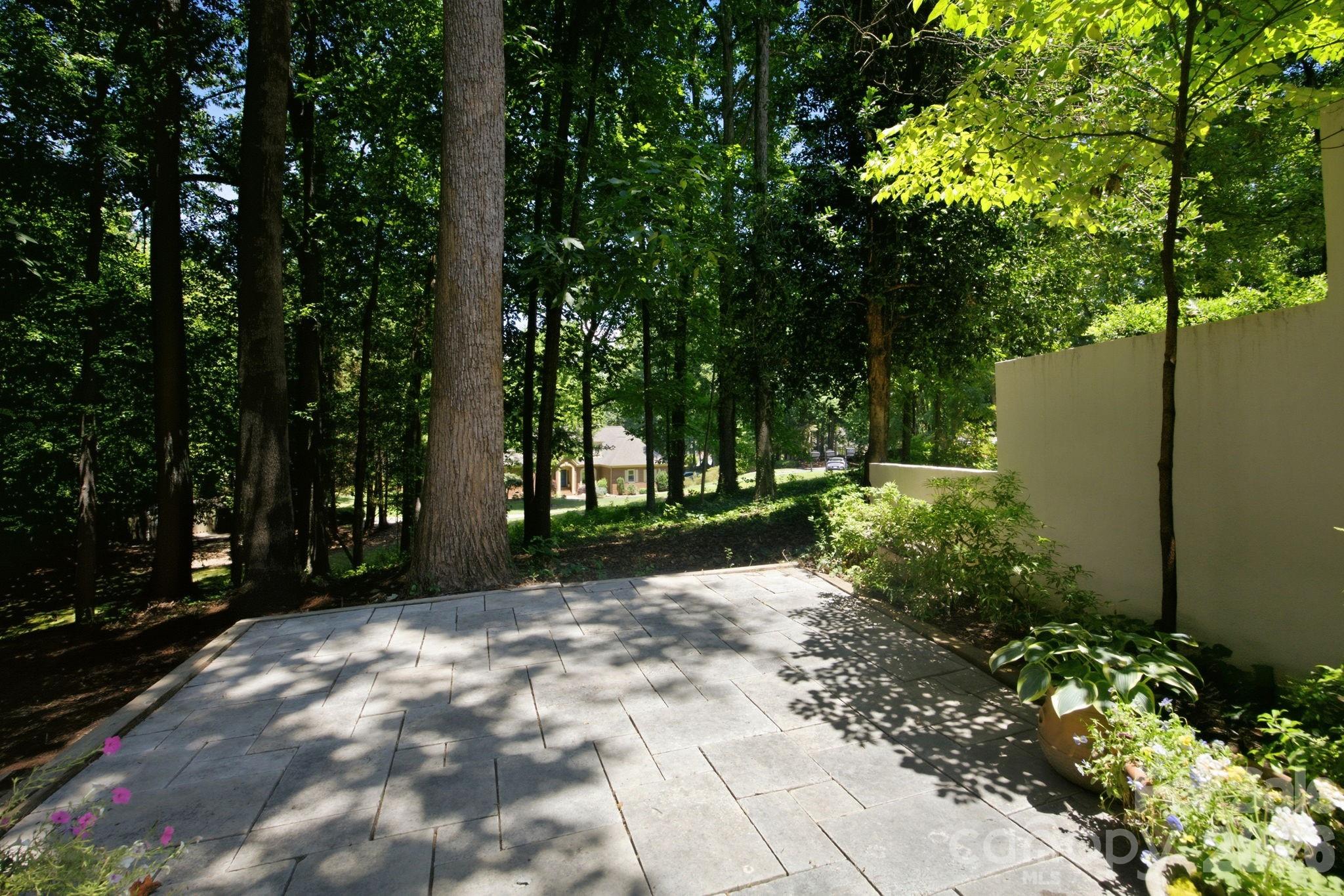 20011 Chapel Point Lane