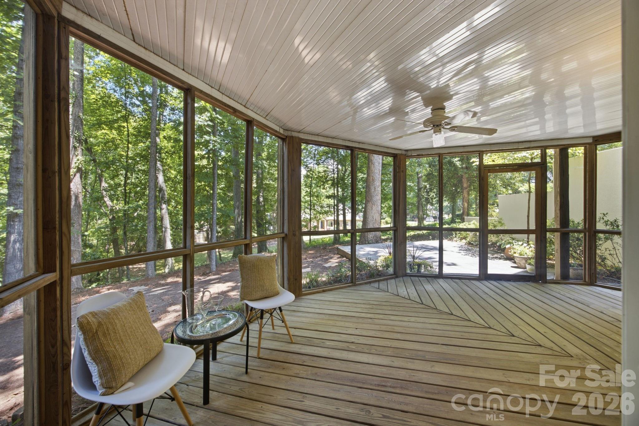 20011 Chapel Point Lane