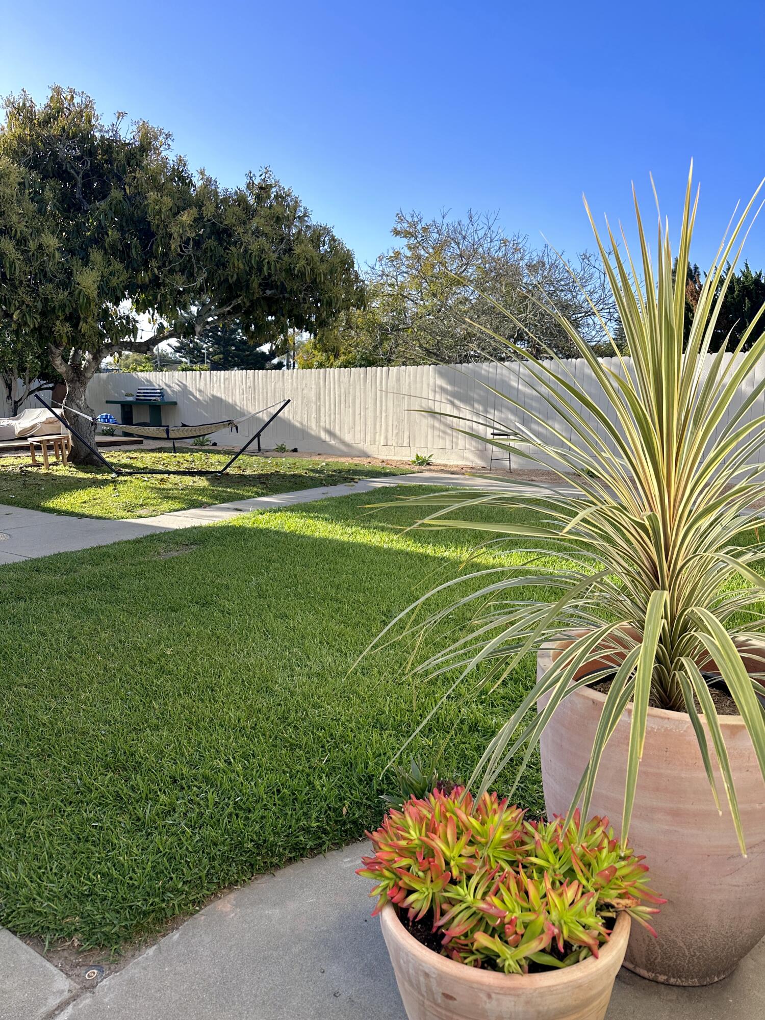 2227 Cliff Drive