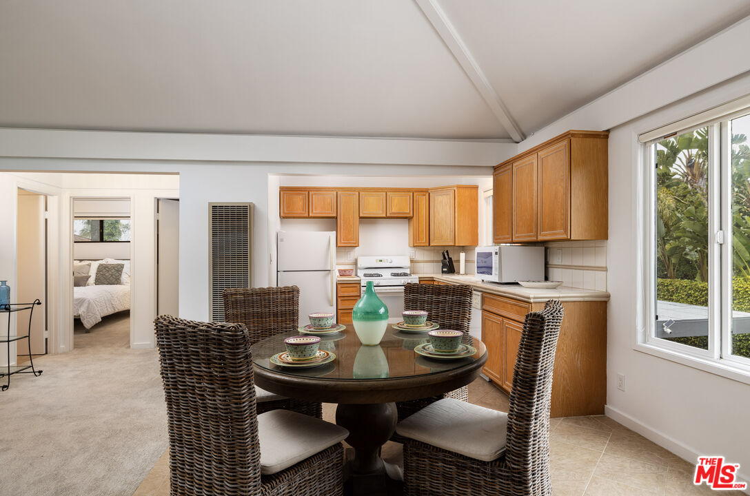 246 Toro Canyon Rd