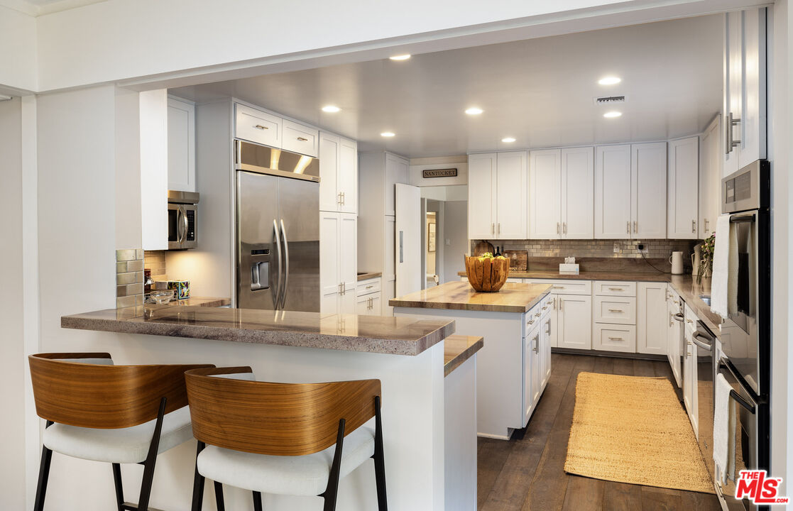 246 Toro Canyon Rd