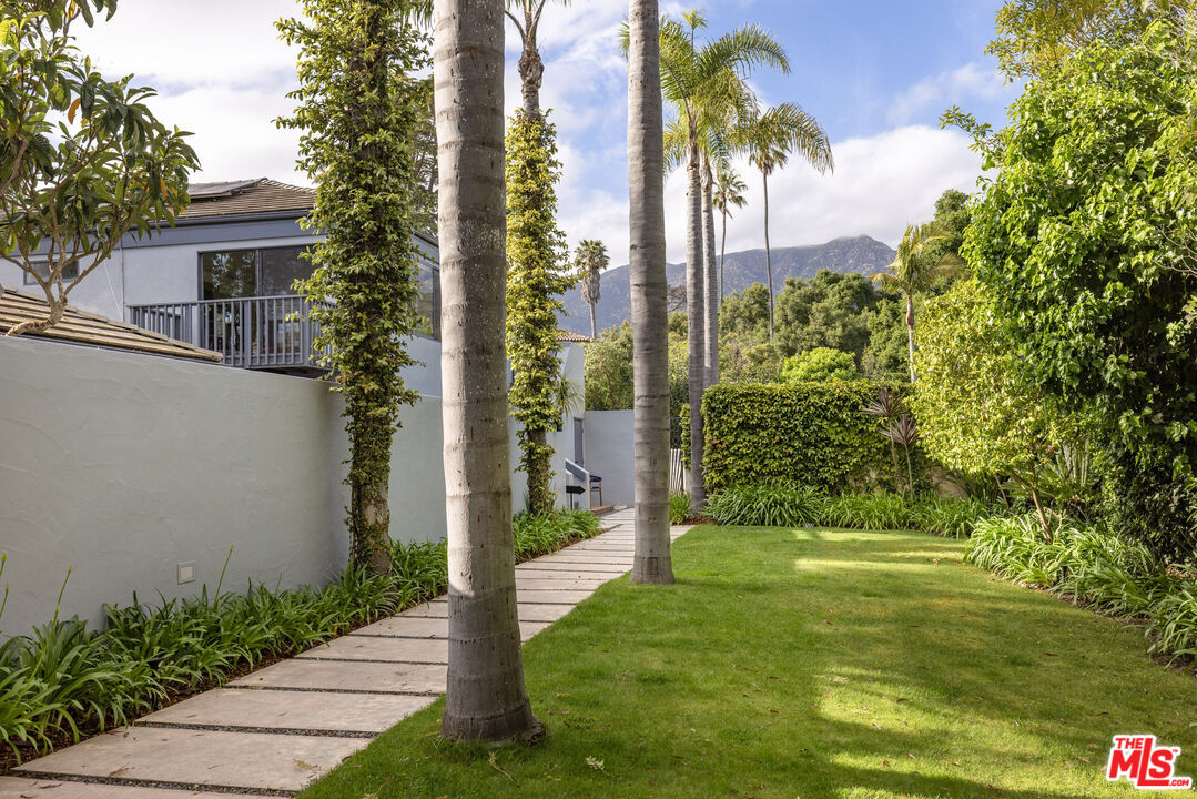 246 Toro Canyon Rd