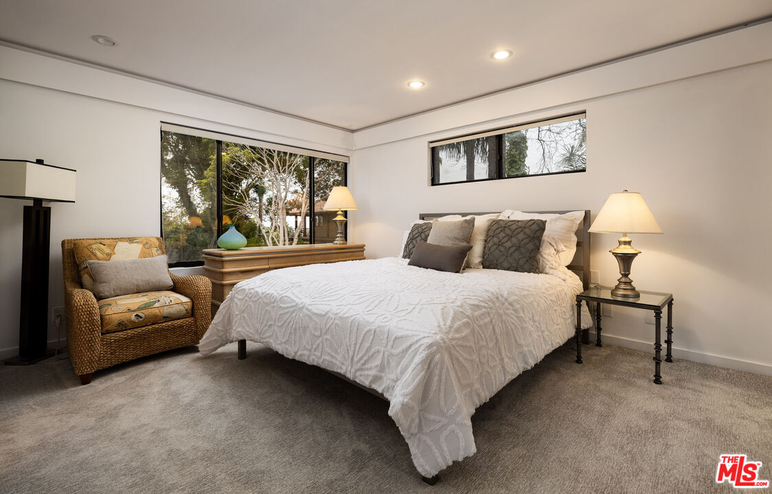 246 Toro Canyon Rd