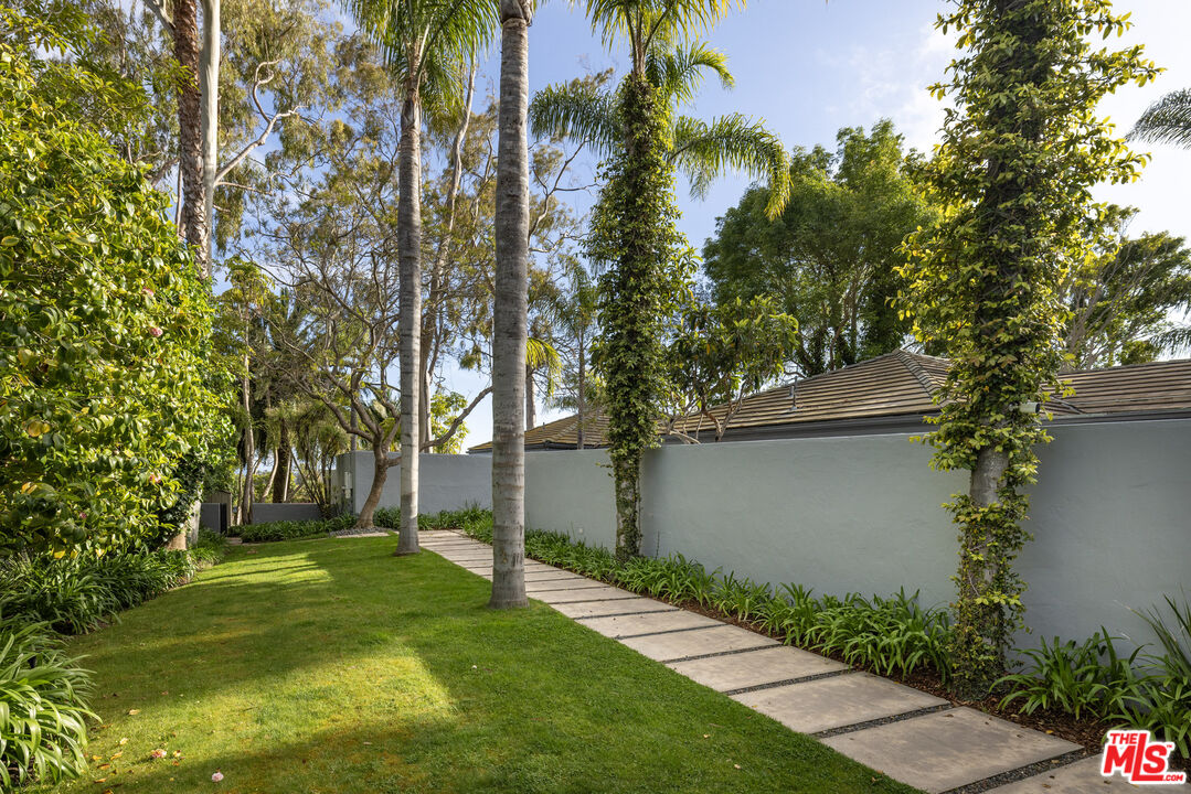 246 Toro Canyon Rd